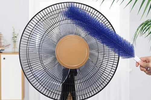 Fan Brush Is Saving Americans From Their “Allergen Cannon” Nightmare